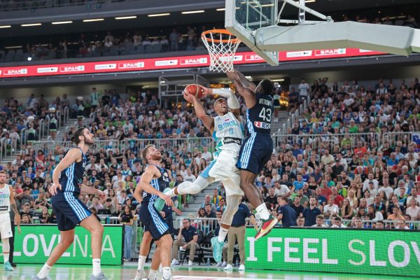 telemachov spektakel (2)